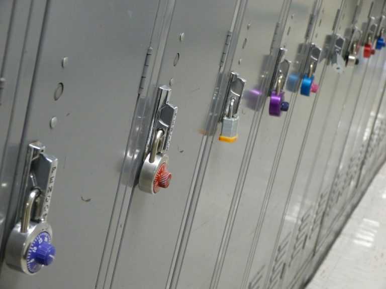 How to give your school lockers a makeover