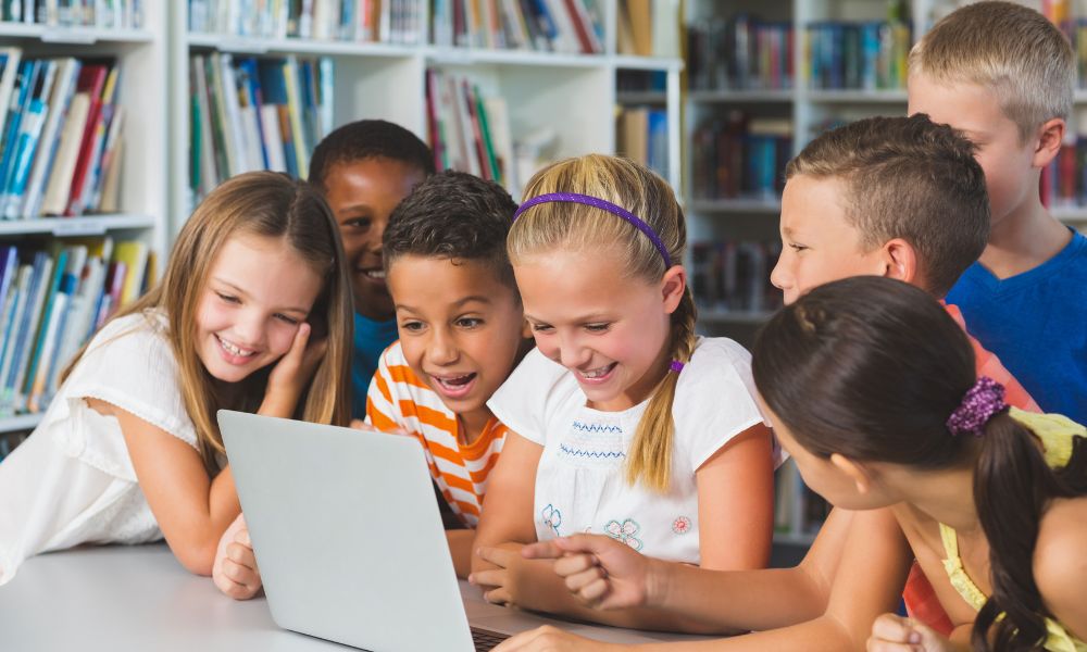 The benefits of leasing laptops for schools